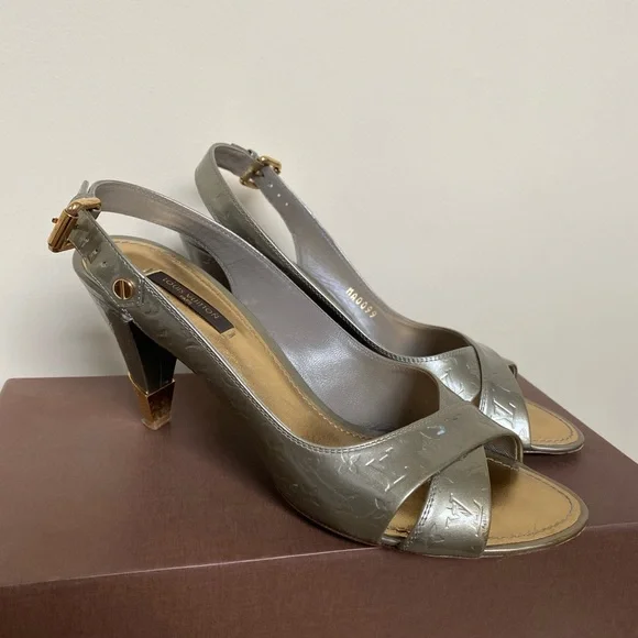 Louis Vuitton heels - Picture 2 of 11